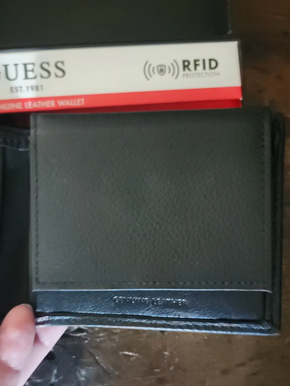 NIB Men's Guess Black Genuine Leather Bifold Wallet RFID Protection